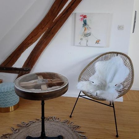 Loft De Charme A 150M De La Cathedrale Apartment โบเวส์ ภายนอก รูปภาพ