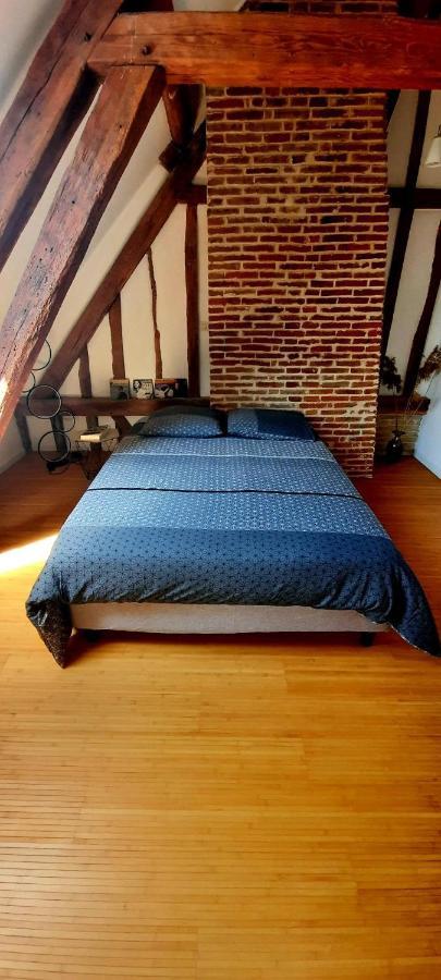 Loft De Charme A 150M De La Cathedrale Apartment โบเวส์ ภายนอก รูปภาพ