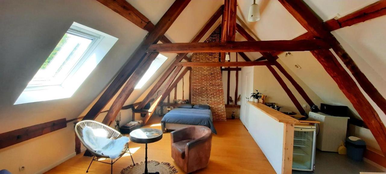 Loft De Charme A 150M De La Cathedrale Apartment โบเวส์ ภายนอก รูปภาพ